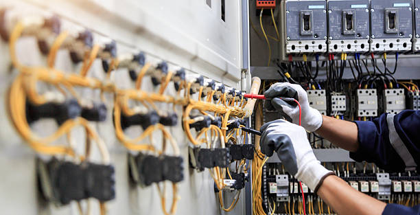 Professional Generator Installation technician working in White Oak, MS